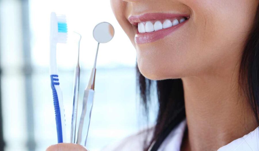 Don’t Dread Teeth Whitening: Here’s What to Expect